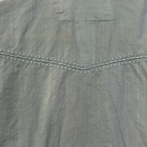 Aventura Women's Green Button Down Shirt - Picture 4 of 7